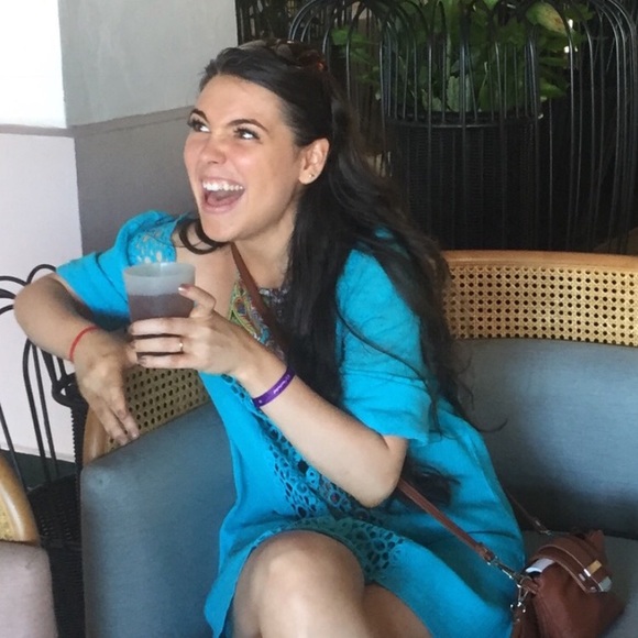 Meet your Posher, Aubrie - Picture 1 of 3